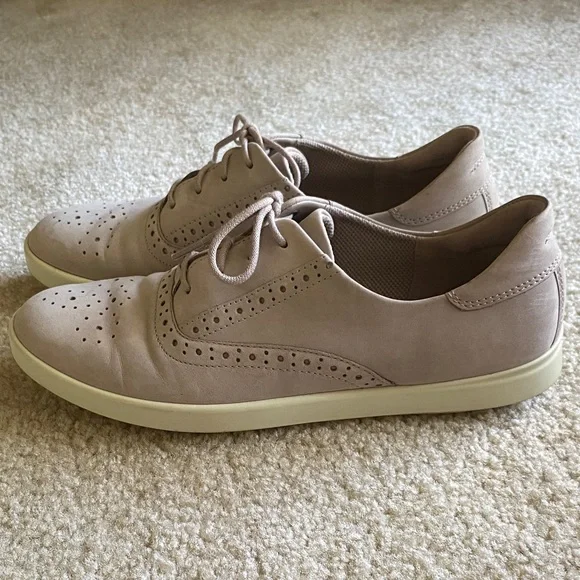 Women's Ecco Tan Lace-Up Shoes - Picture 2 of 7